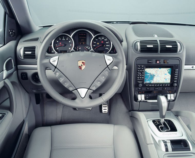 2005 Porsche Cayenne S Cockpit Picture